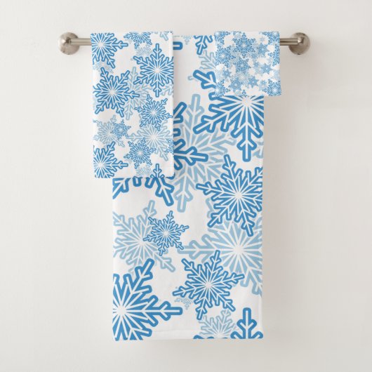 White en Blue Snowflake Seamless Pattern Bad Handdoek (Insitu)