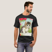 White en Brown Kitten met bloemen T-shirt (Voorkant volledig)