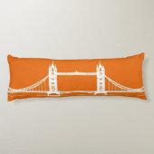 White en Oranje London Bridge Silhouette Lichaamskussen (Achterkant)