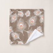White en Peach Peacock Feathers op Taupe Tan Bad Handdoek (Wasdoekje)