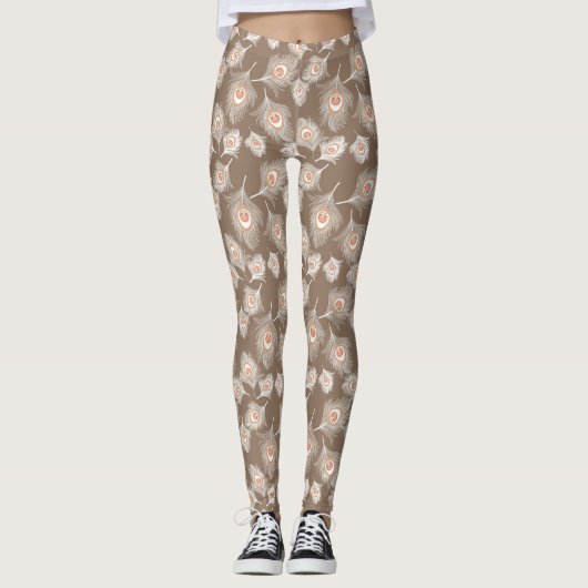 White en Peach Peacock Feathers op Taupe Tan Leggings (Voorkant)