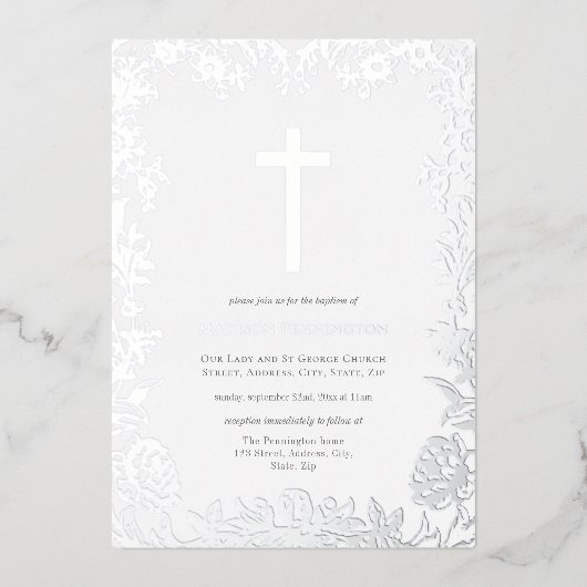 White en Silver Cross Baptism Folie Invitation Folie Uitnodiging (Voorkant)