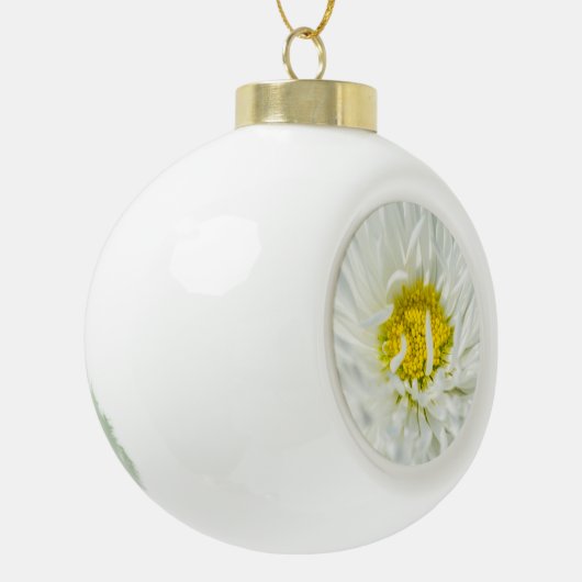White English Daisy Flower Keramische Bal Ornament (Links)