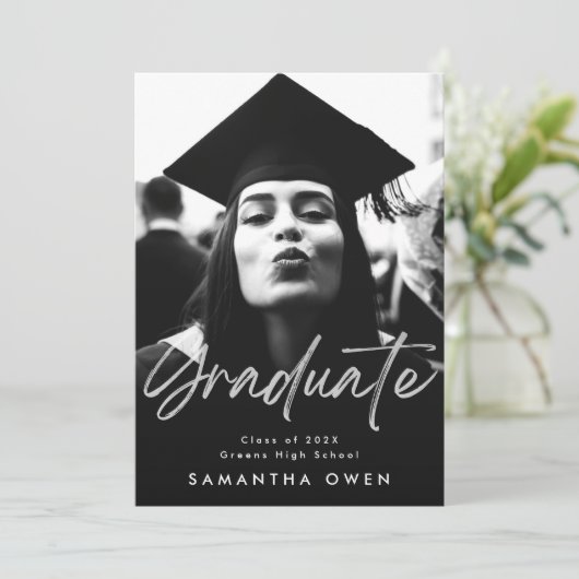 White Fade Brush Afstuderen Moderne Script Photo Aankondiging (Staand voorkant)