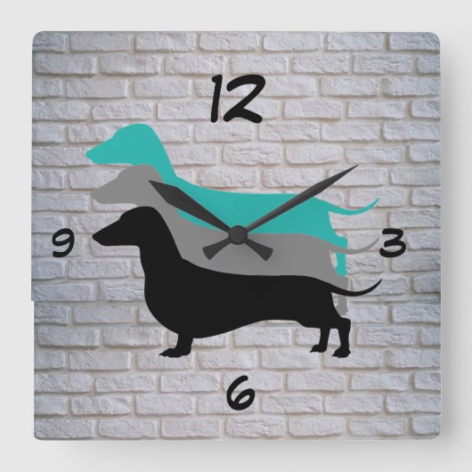 White Faux Brick Dachshund Silhouette Wall klok (Voorkant)
