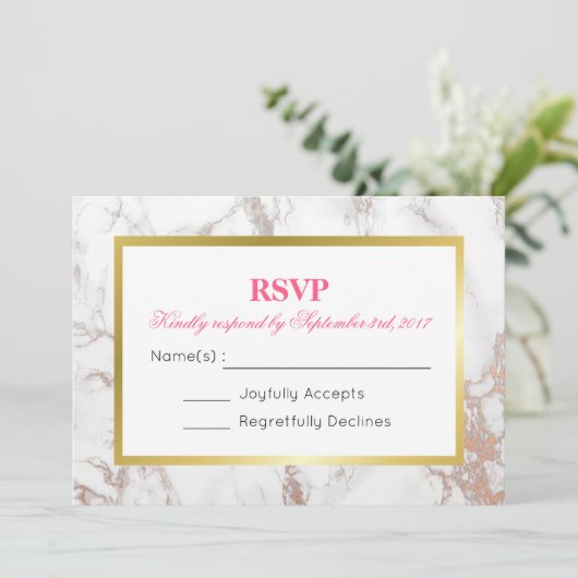 White Faux Marble Texture with a Gold Lijst RSVP Kaart (Staand voorkant)