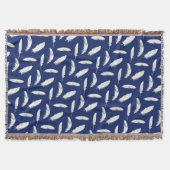 White Feather Print op Donkere marineblauw Deken (Voorkant)