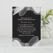 White Feathers Bridal Shower Invitation Kaart (Staand voorkant)
