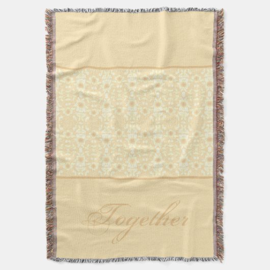 White Floral Accented Designer Deken (Voorkant Verticaal)