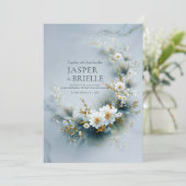 White Floral and Blue Pine Gold Wreath Wedding Kaart (Staand voorkant)