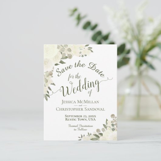White Floral Calligraphy Wedding Save the Date Aankondigingskaart (Staand voorkant)