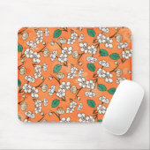 White Floral Design on Oranje Muismat (Met muis)