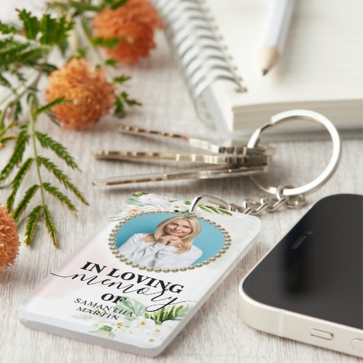White Floral Elegant Memorial Gift Sleutelhanger (Voorkant Rechts)