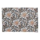 White Floral Fantasy Kussensloop (Voorkant)