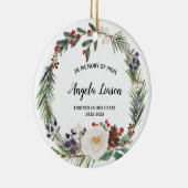 White Floral Flower In Memory of Mom Christmas Keramisch Ornament (Rechts)