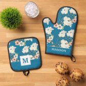 White Floral Garden Pattern Ovenwant & Pannenlap Set (Top down)