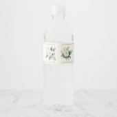 White Floral Greenery Elegant Personalized Wedding Waterfles Etiket (Achterkant)