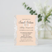 White Floral Lace on Peachy Beige Kaart (Staand voorkant)