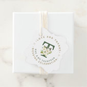 White Floral Monogram Circular Wedding Bedankjes Labels (In situ)