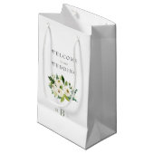 White Floral Monogram Elegant White Wedding Klein Cadeauzakje (Voorkant Gekanteld)