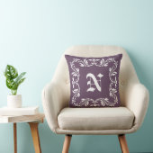 White Floral Monogram. Gewoon oude lavendel Kussen (Stoel)