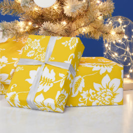 White Floral on Yellow Spring Background Cadeaupapier