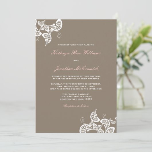 White Floral Peacock Elegant Boho Wedding Invite Kaart (Staand voorkant)