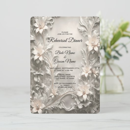 White Floral Rehearsal Dinner Kaart (Staand voorkant)