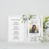 White Floral Simple Photo Funeral Program Budget (Staand voorkant)