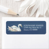 White Floral Swan op Blue Etiket (Insitu)