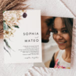 White Floral Traditional Photo Wedding Invitation Kaart<br><div class="desc">We ontwierpen deze 'White Floral' traditionele uitnodiging voor het bruiloft van foto's om je rustige, donkere tropische bruiloft te voltooien. Met zijn boze waterverf grof naar zijn moderne boho winterbloemen, inclusief protea, dahlia en gedroogde lotus, zal het ontwerp zeker uw humeurig, minimalistisch groen en wit thema afzetten. Verander de tekst...</div>