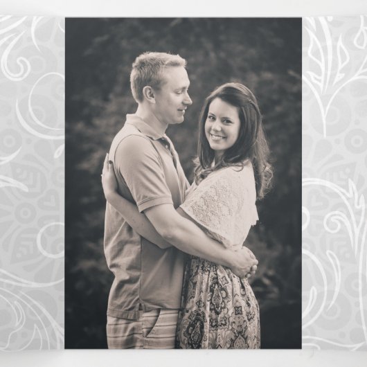 White Flourish Wedding Drieluik Uitnodiging (Binnenkant midden)