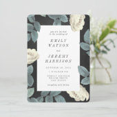 White  Flower Chalkboard Wedding Invitation Kaart (Staand voorkant)