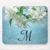 White Flower on Blue Monogram Initiaal Muismat (Voorkant)