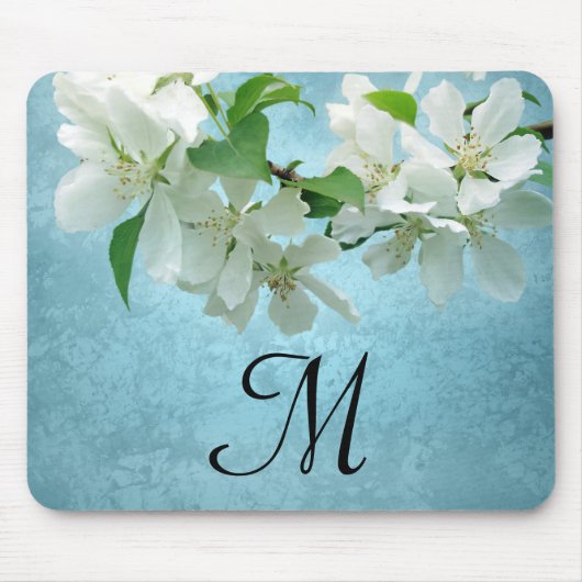 White Flower on Blue Monogram Initiaal Muismat (Voorkant)