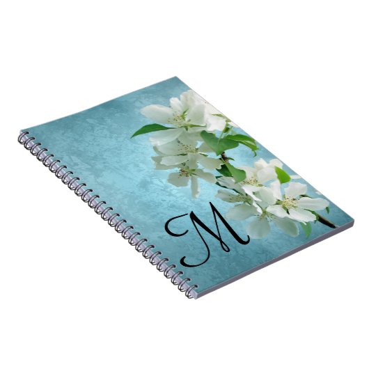 White Flower on Blue Monogram Initiaal Notitieboek (Rechterzijde)