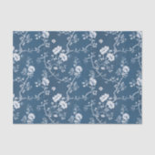 White Flower Pattern on Blue Background Tissuepapier (Voorkant)