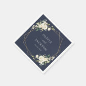 White Flowers, Cream Flowers, Greenery, Wedding Servet (Hoek)