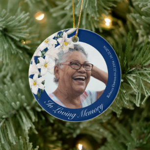 White Flowers Memorial Blue Custom Keramisch Ornament