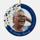 White Flowers Memorial Blue Custom Keramisch Ornament (Voorkant)