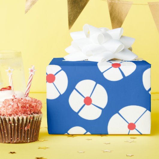 White Flowers on Blue Cadeaupapier (Verjaardagsfeest)