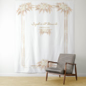 White Flowers Pampas Grass Photo Booth Wedding Wandkleed (In situ)