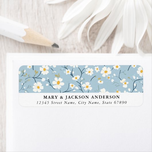 White Flowers Return Address Labels (Insitu)