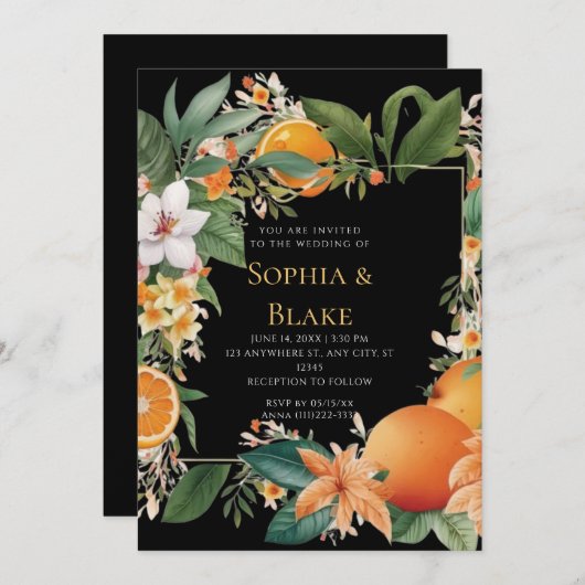 White Flowers, Sinaasappels and Greenery Black Wed Kaart (Voorkant / Achterkant)