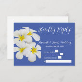 White Frangipani Flowers, op Blue, Wedding RSVP Bedankkaart (Voorkant / Achterkant)