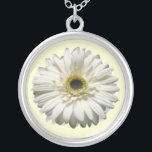 White Gerbera Daisy Ketting<br><div class="desc">Een ketting met een dicht afbeelding van een gerbera maisy.</div>