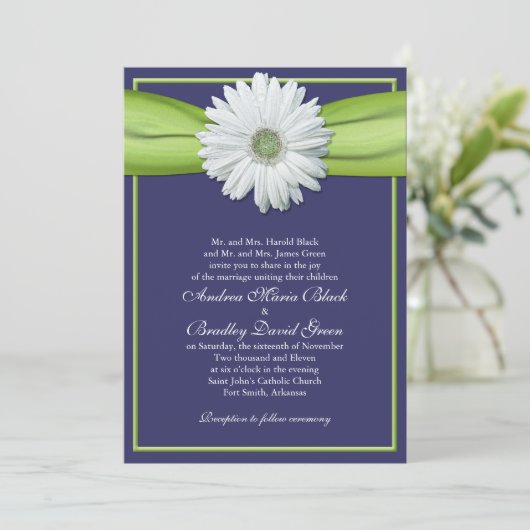 White Gerbera Navy Green Ribbon Invitation Kaart (Staand voorkant)