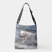 White German Shepard op Lake George Crossbody Tas (Voorkant)