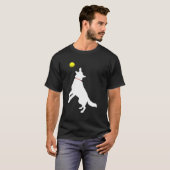 White German Shepherd Dog Gsd Catching Yellow Tenn T-shirt (Voorkant volledig)