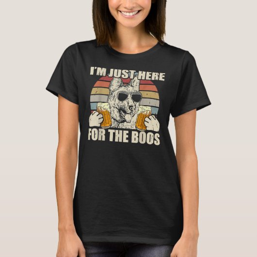 White German Shepherd Drink Beer I m'n just here f T-shirt (Voorkant)